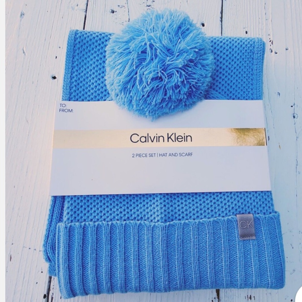 Calvin Klein Women's Blue Hat and Scarf Set